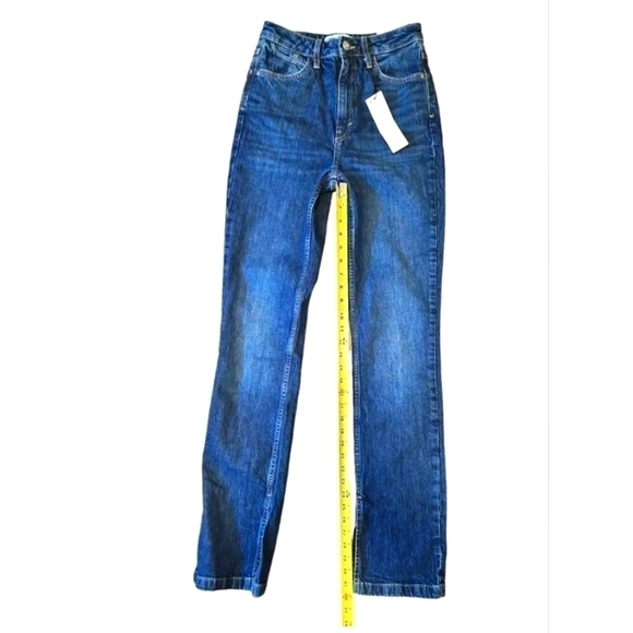Zara Denim - ZARA Medium Wash High Rise SLIM FLARE Leg Jeans Split Hem Sz US 2